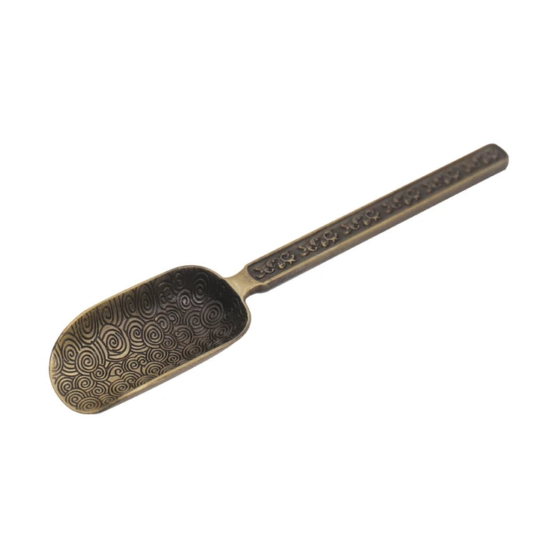 Cuillère artisanale pour rituel d’encens.