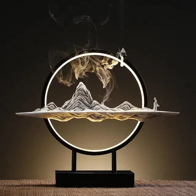 Détail sculpté de montagne en résine