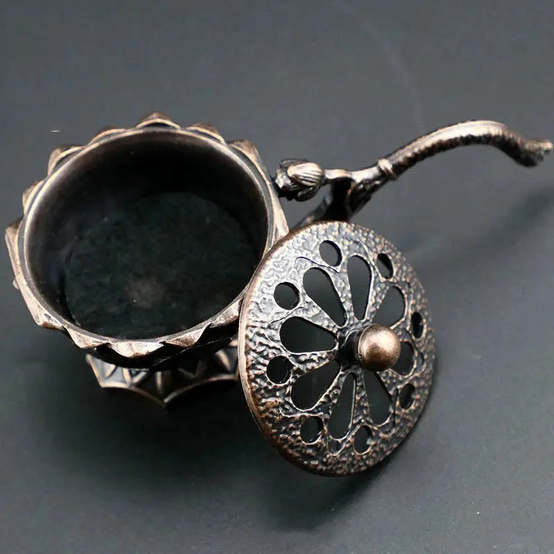 Brûleur d’encens Lotus idéal pour la relaxation et la méditation.