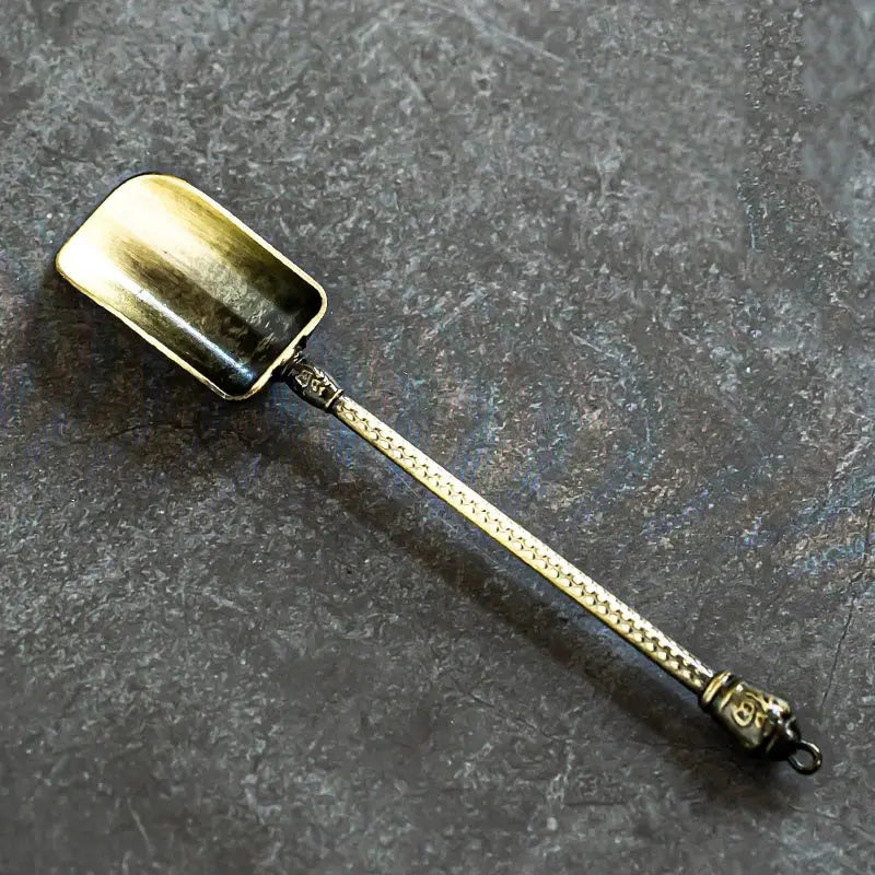 Cuillère thé chinoise alliage élégant zen, motifs nuages fleurs symboles tradition asiatique