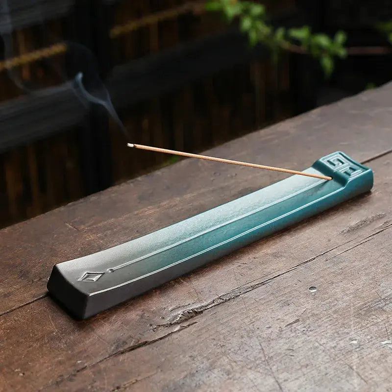 Porte-encens allongé en forme de feuille