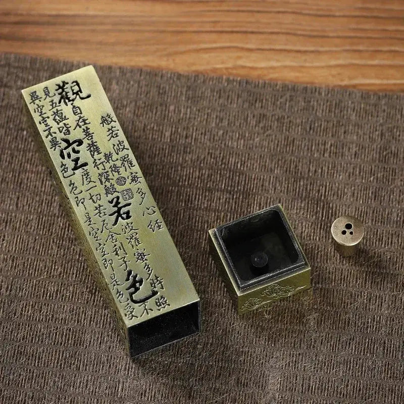 Porte-encens décoratif en cuivre, une pièce intemporelle et élégante