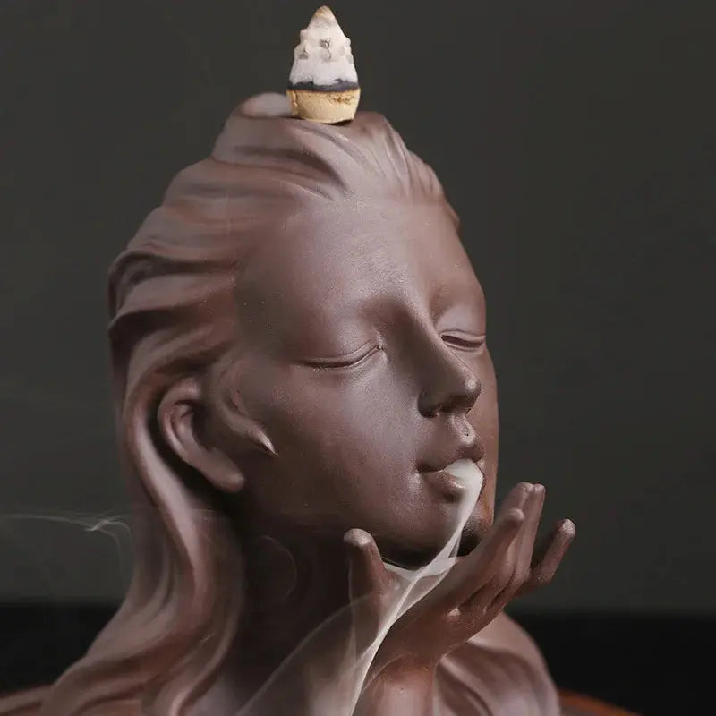 Statue d’encens pour décoration et méditation
