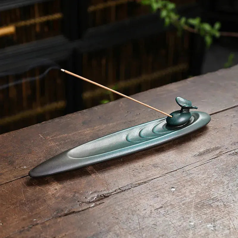 Porte-encens artisanal en nuances vert-bleuté