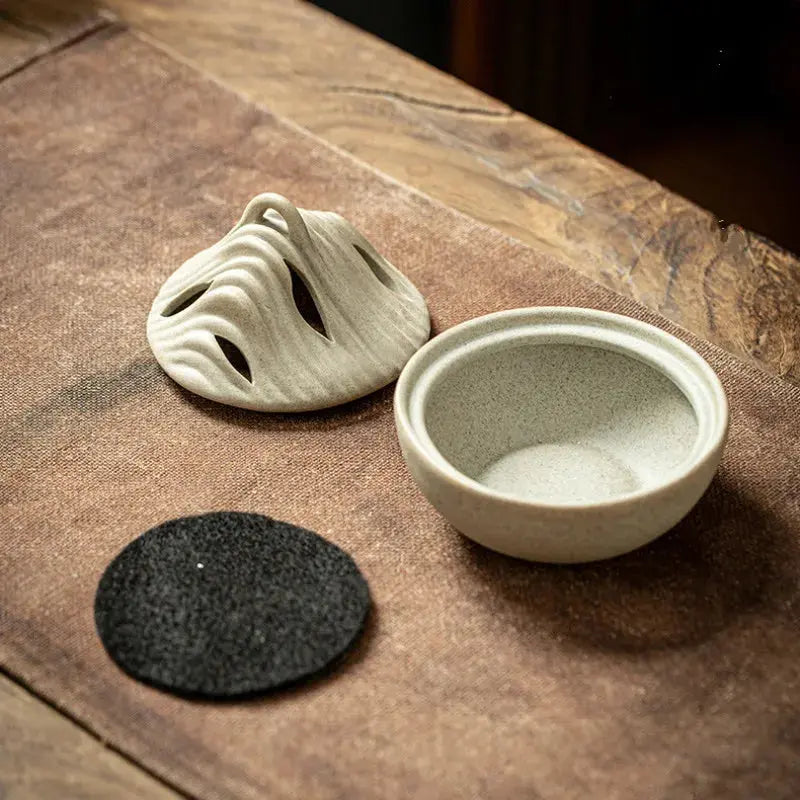 brûleur d’encens inspiré du rituel du thé japonais