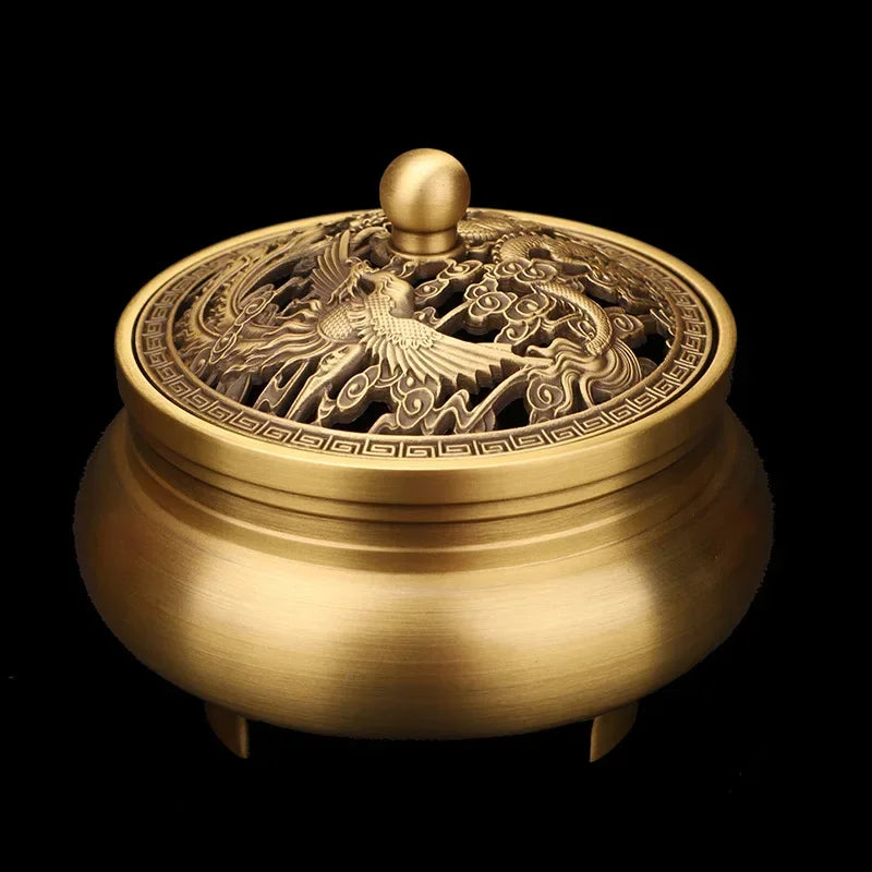 Brûleur d’encens en cuivre, sculpture asiatique traditionnelle.