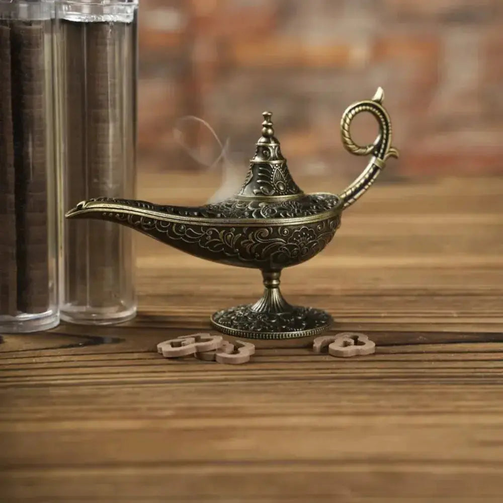 Brûleur d’encens au style vintage pour un intérieur raffiné.