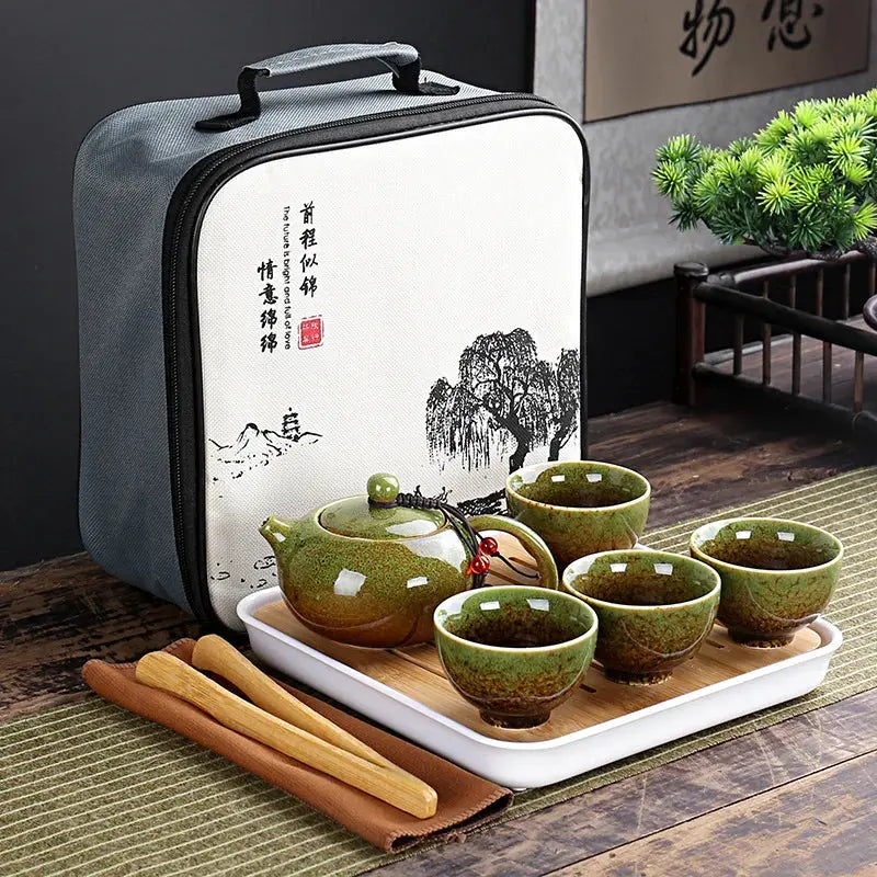 Coffret transportable avec service à thé complet