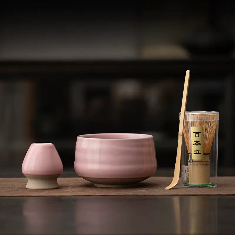 offret japonais avec bol, fouet