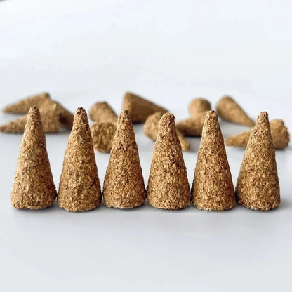 Encens sauge blanche cônes naturels zen, fabrication artisanale sans produits chimiques purs