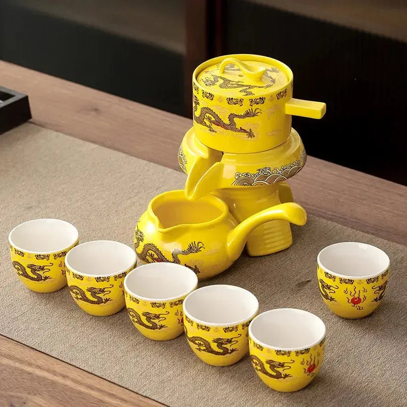 Théière et tasses traditionnelles pour Gongfu Cha