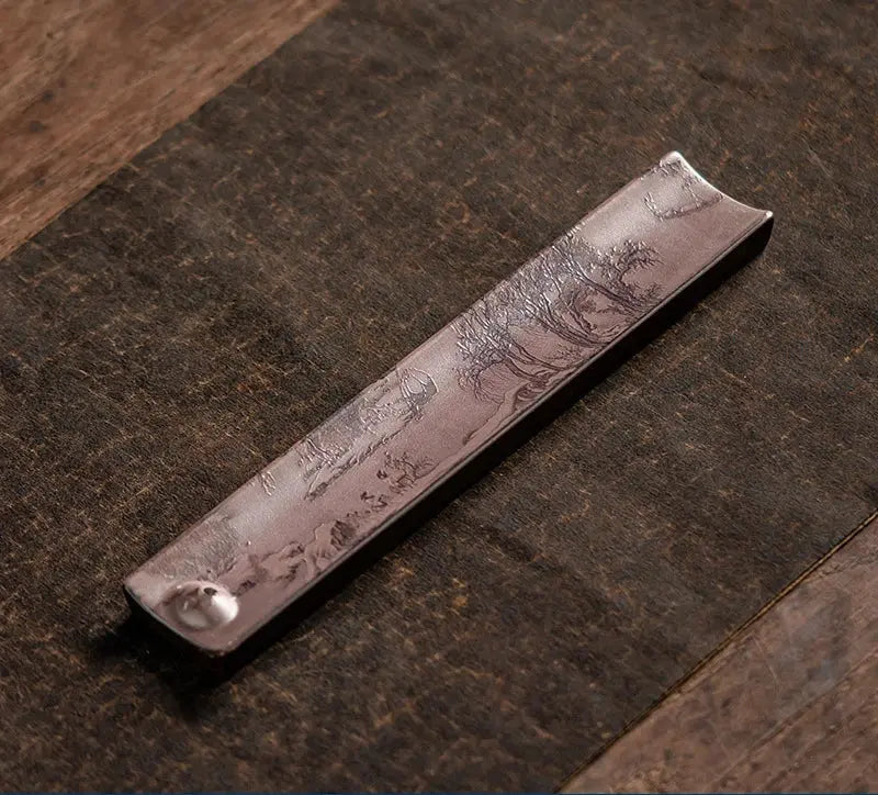 Support d’encens traditionnel en céramique décorée